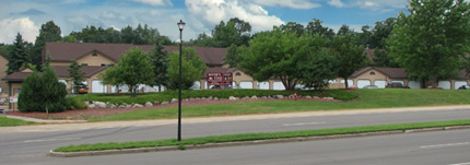 Water's Edge Townhomes Apartments Photo